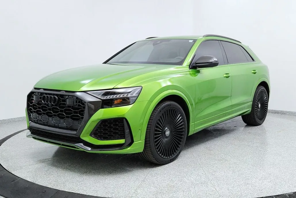 2023 Audi RS Q8 photo 1