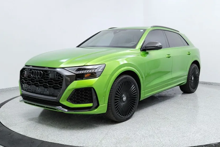 2023 Audi RS Q8 photo 1