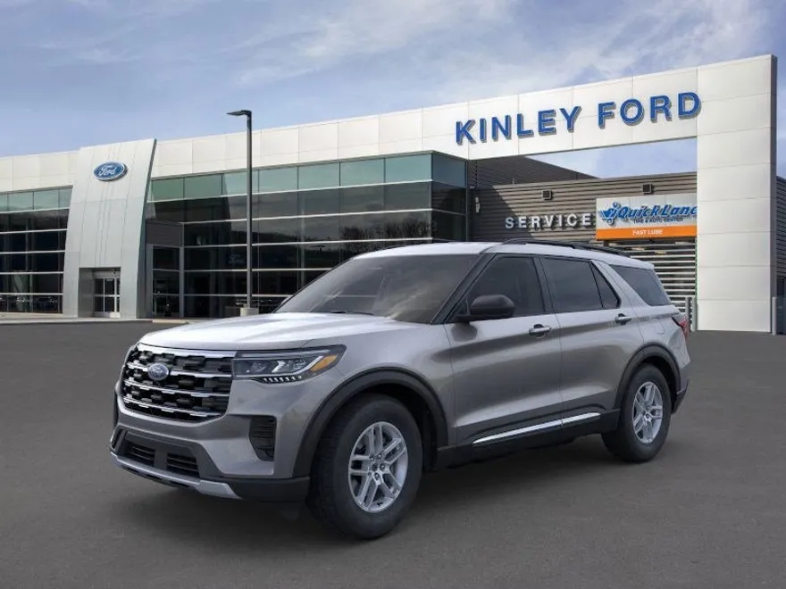 2025 Ford Explorer photo 1
