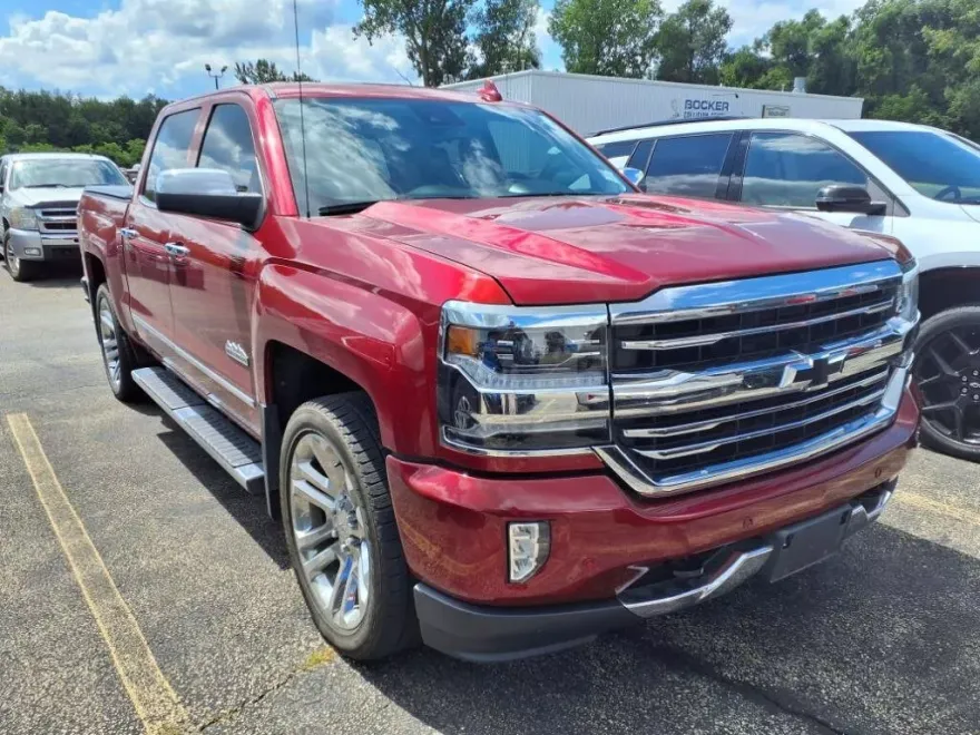 2018 Chevrolet Silverado 1500 High Country photo 1
