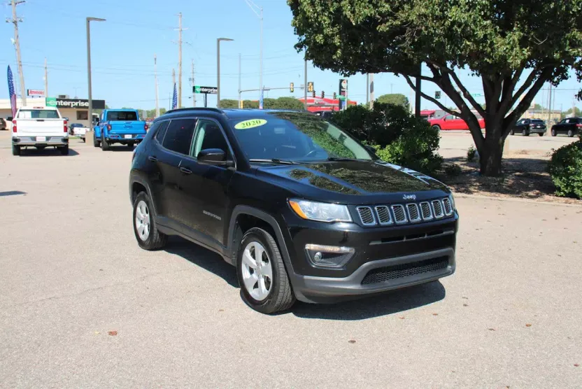 2020 Jeep Compass Latitude photo 1