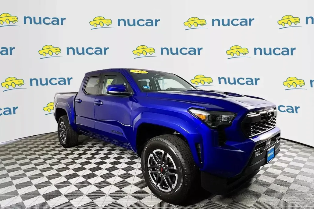 2025 Toyota Tacoma TRD Sport photo 1