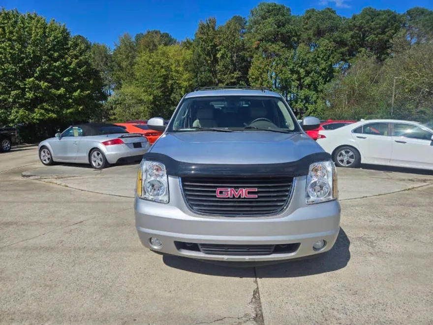 2012 Gmc Yukon XL SLT photo 1