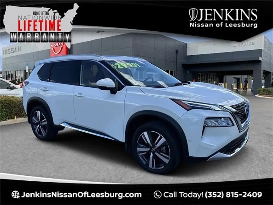 2023 Nissan Rogue Platinum photo 1