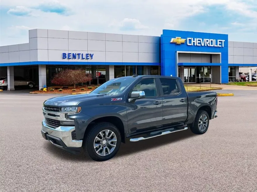 2022 Chevrolet Silverado 1500 LT photo 1