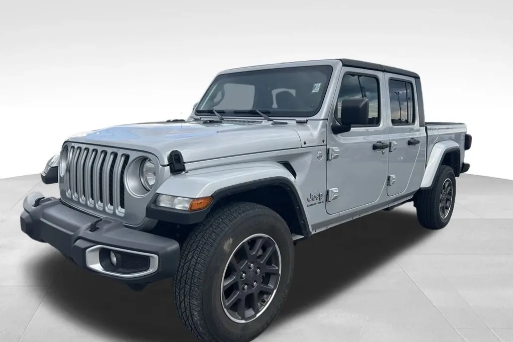 2023 Jeep Gladiator Overland photo 1