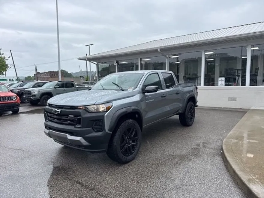 2025 Chevrolet Colorado Trail Boss photo 1