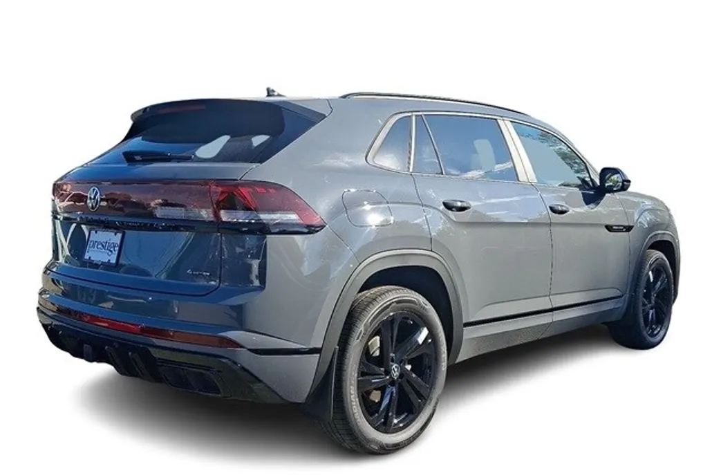 2026 Volkswagen Atlas Cross Sport SEL R-Line photo 1