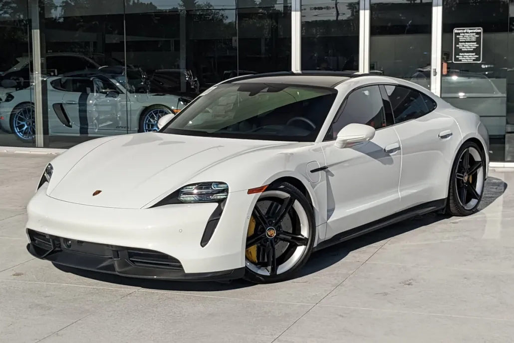 2024 Porsche Taycan Turbo S photo 1