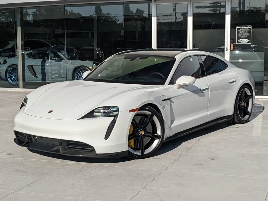 2024 Porsche Taycan Turbo S photo 1