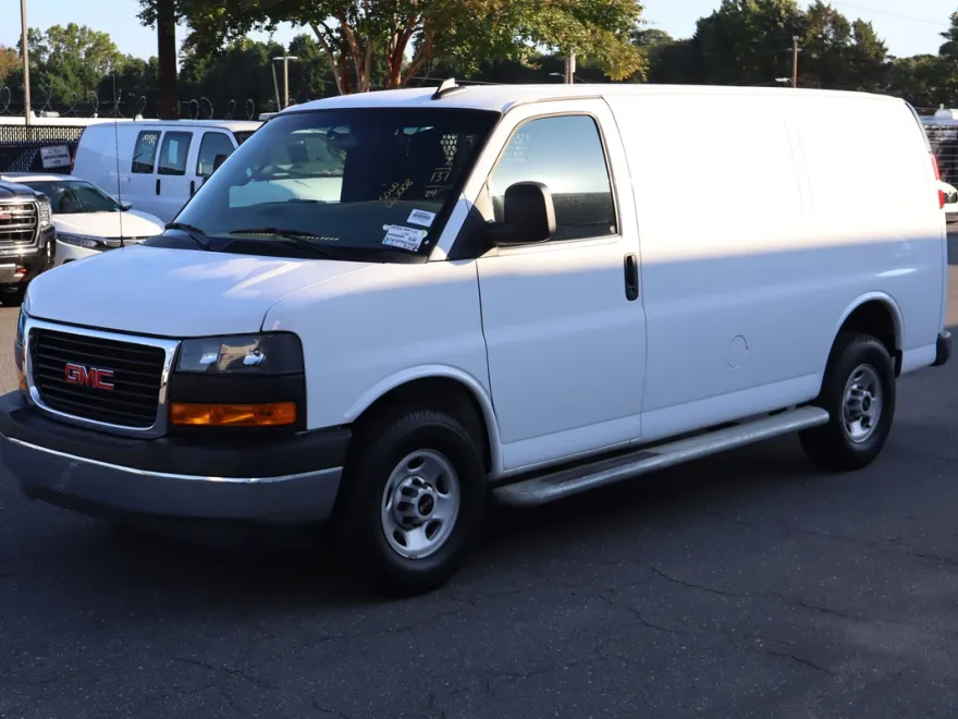 2024 Gmc Savana Cargo 2500 photo 1