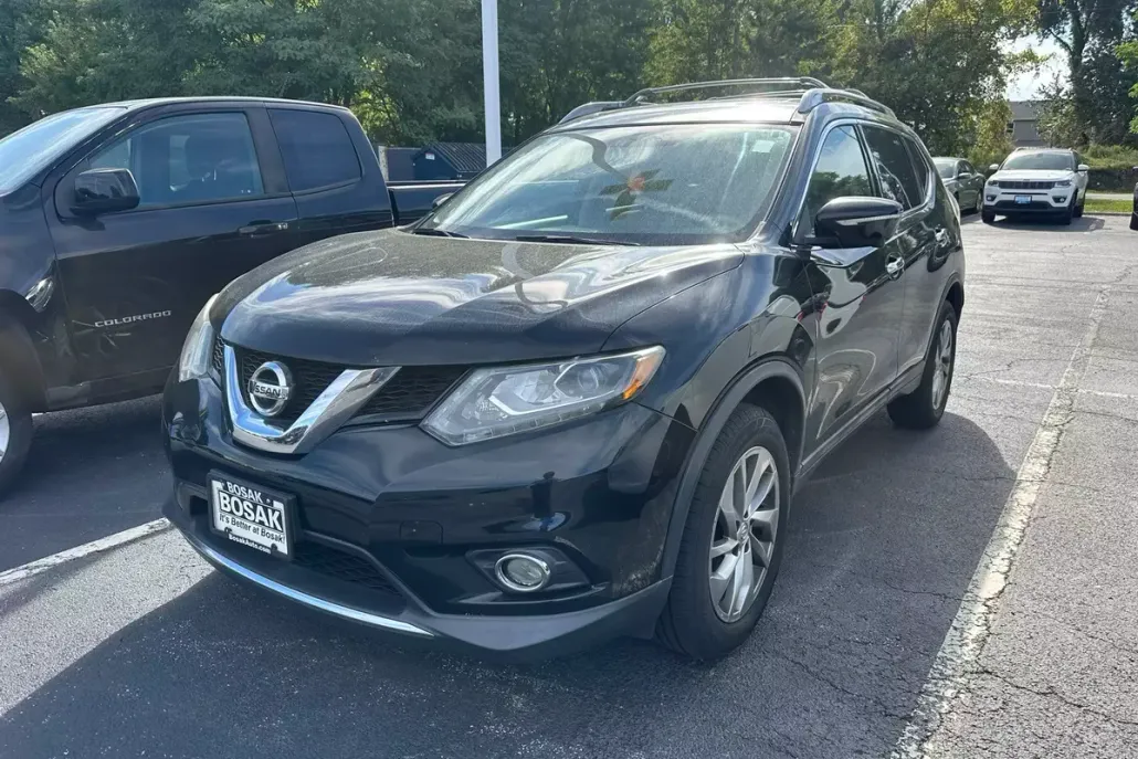 2014 Nissan Rogue SL photo 1