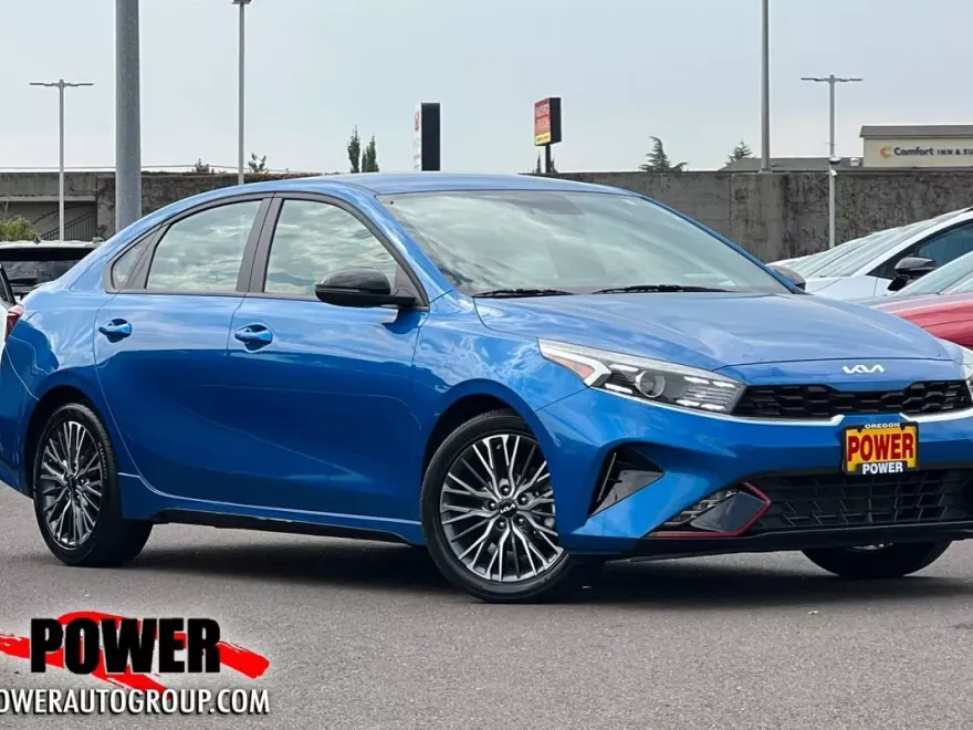 2022 Kia Forte GT-Line photo 1