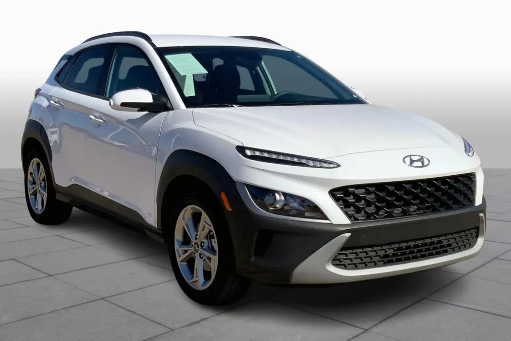 2023 Hyundai Kona SEL photo 1