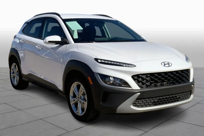 2023 Hyundai Kona SEL photo 1