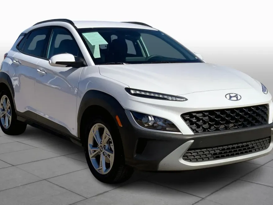 2023 Hyundai Kona SEL photo 1