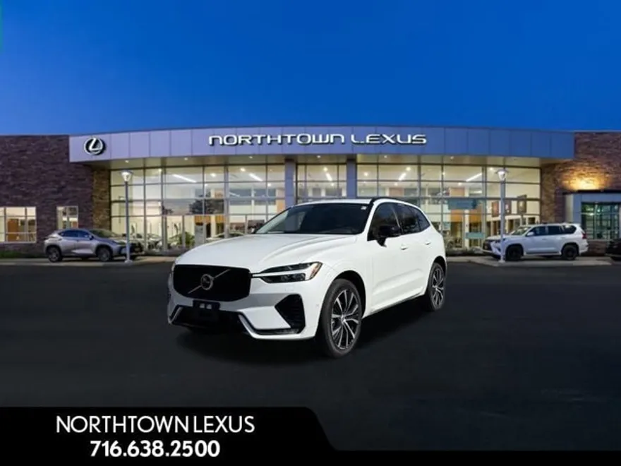 2023 Volvo XC60 B5 Plus photo 1