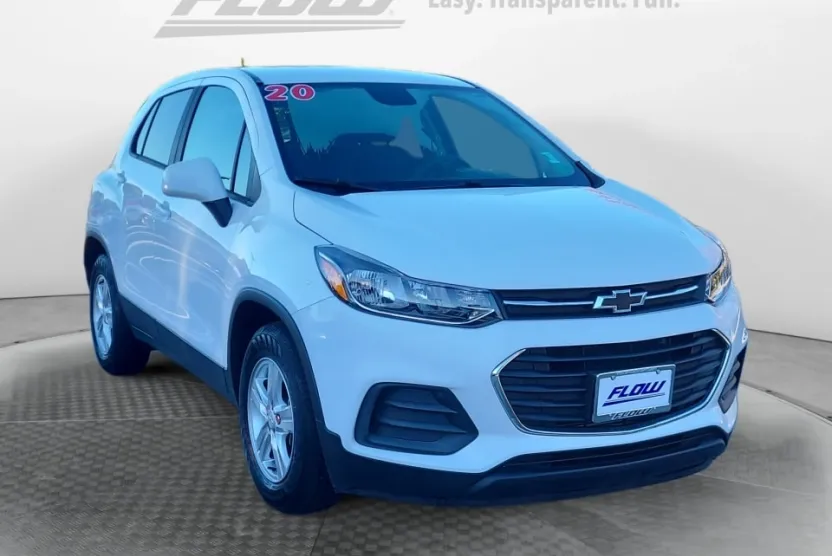2020 Chevrolet Trax LS photo 1