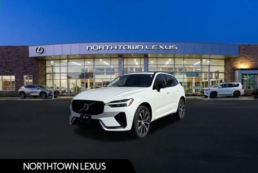 2023 Volvo XC60 B5 Plus photo 1