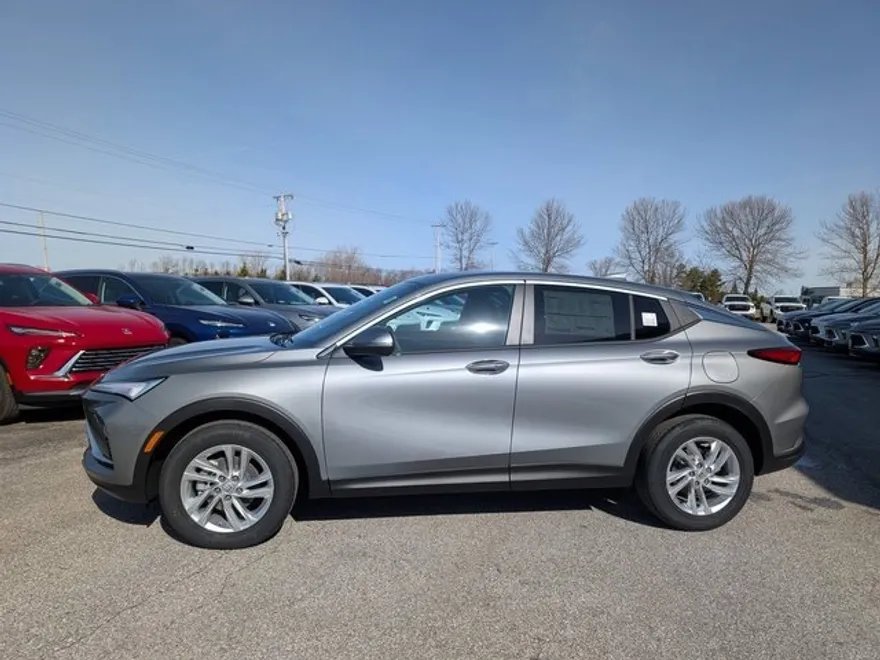 2025 Buick Envista Preferred photo 1