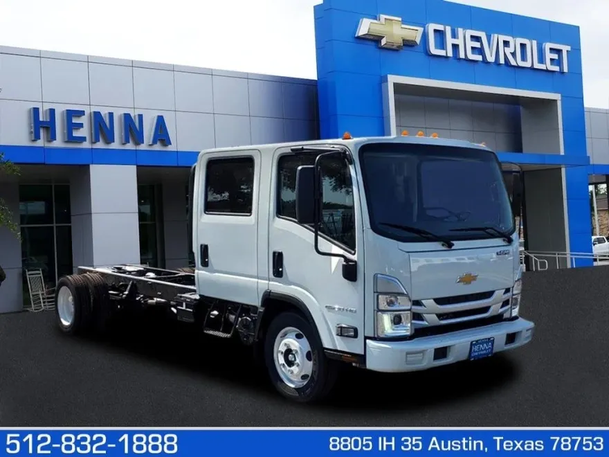 2025 Chevrolet Silverado 4500HD Base photo 1