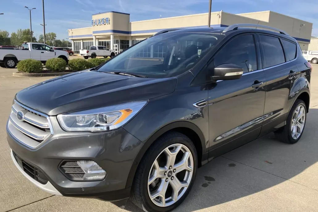 2019 Ford Escape Titanium photo 1