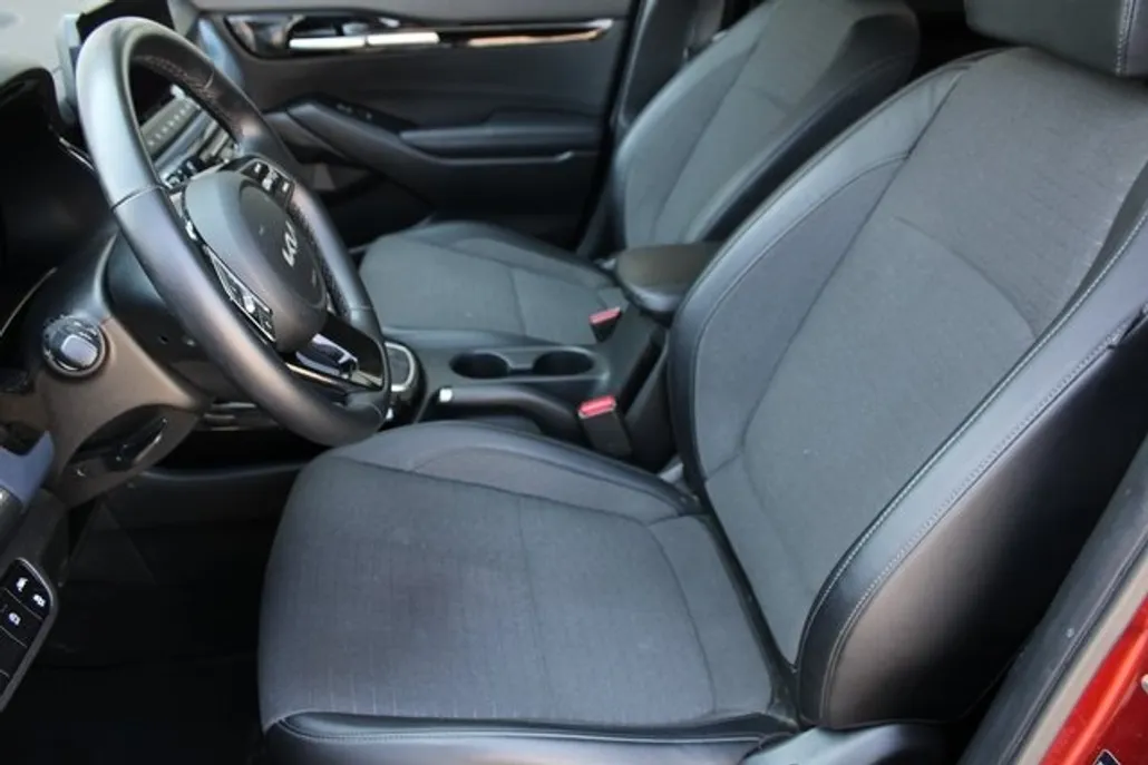 2023 Kia Seltos Nightfall Edition photo 1