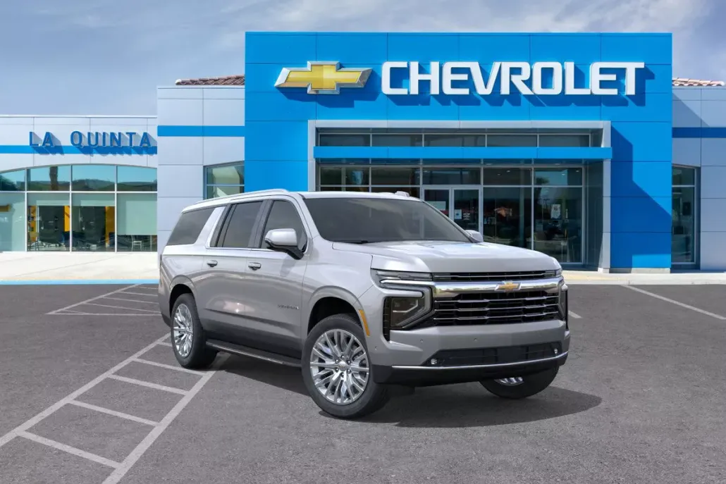 2025 Chevrolet Suburban LT photo 1