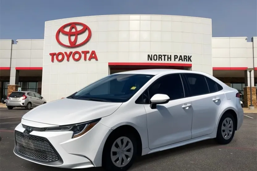 2022 Toyota Corolla L photo 1