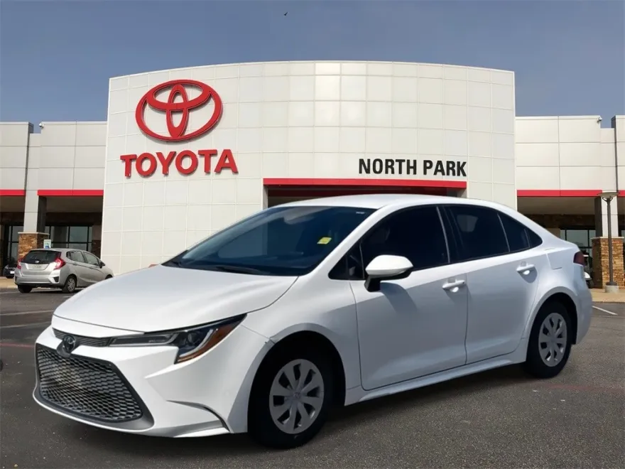 2022 Toyota Corolla L photo 1
