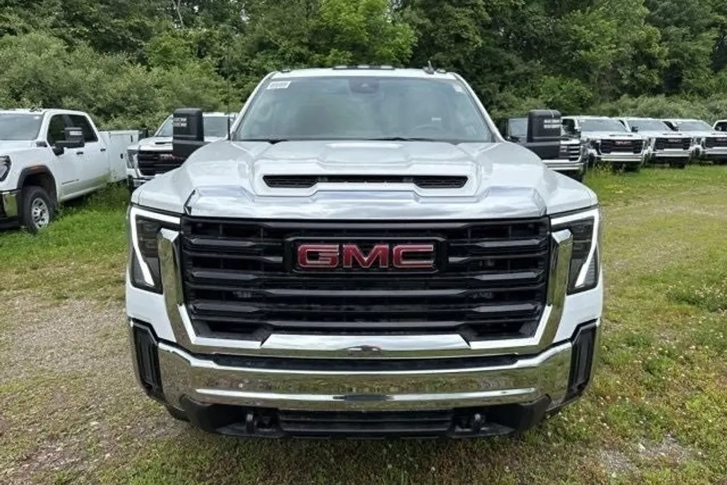 2025 Gmc Sierra Pro photo 1