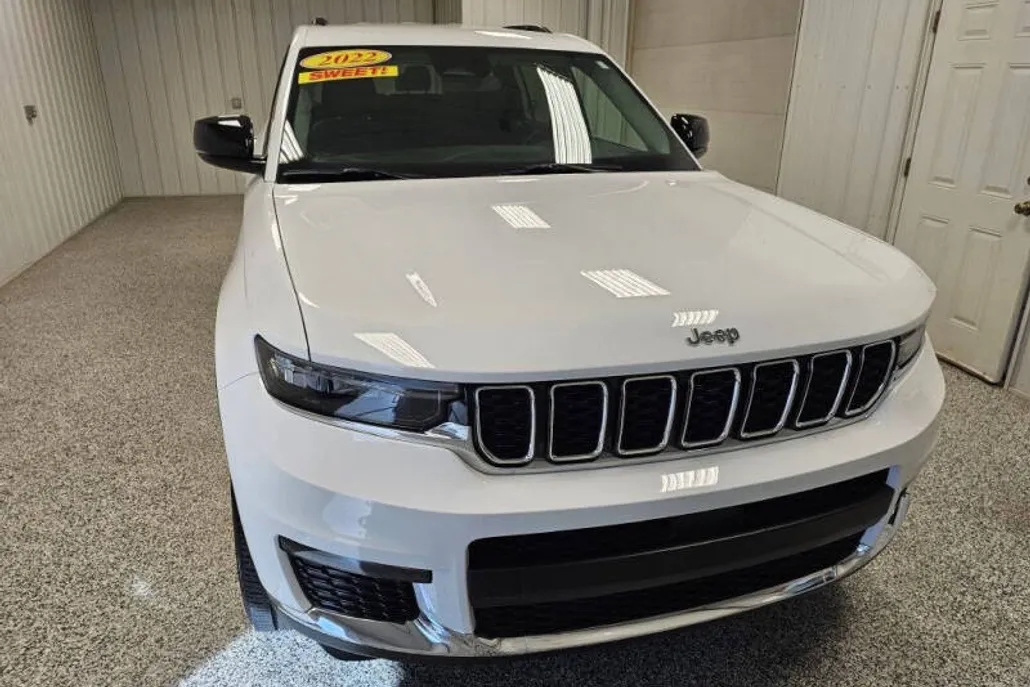 2022 Jeep Grand Cherokee Limited photo 1