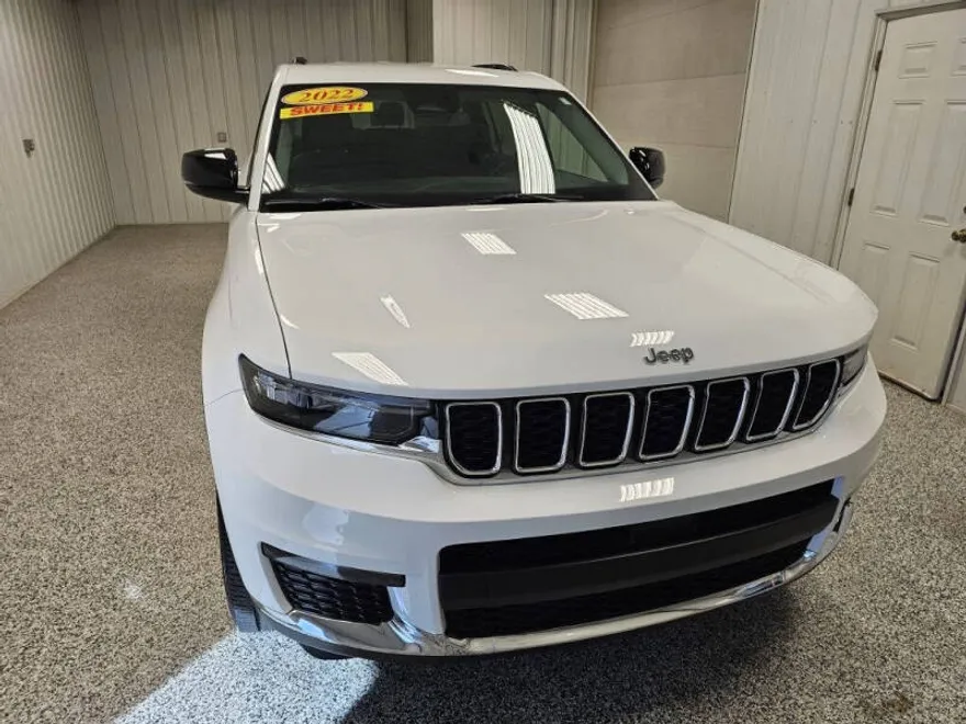 2022 Jeep Grand Cherokee Limited photo 1