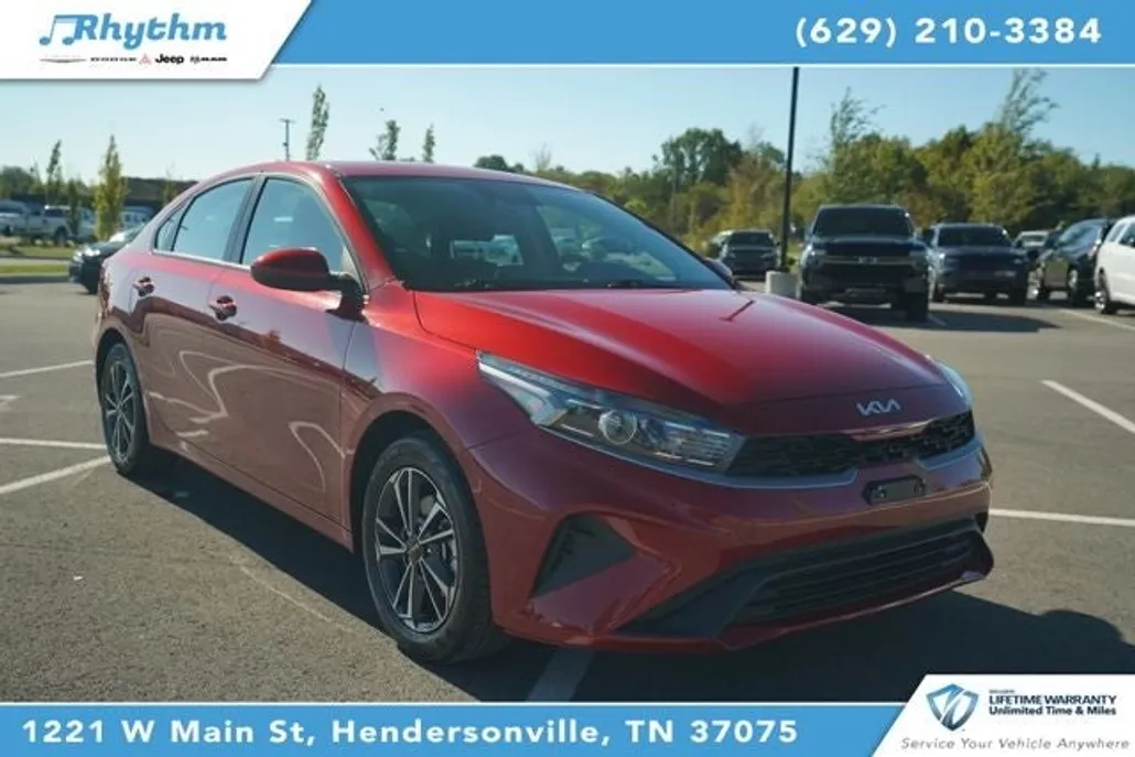 2024 Kia Forte LXS photo 1