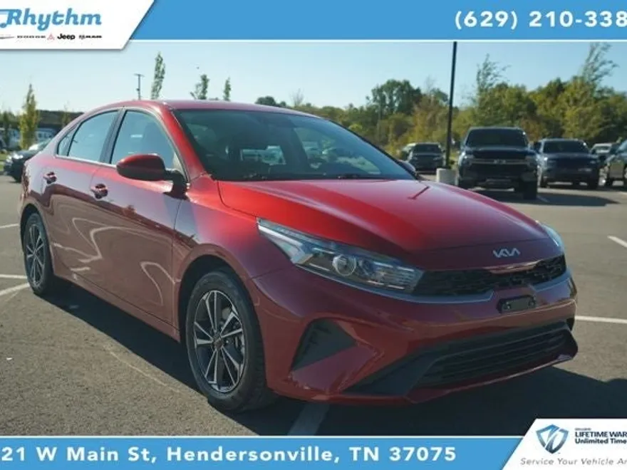 2024 Kia Forte LXS photo 1