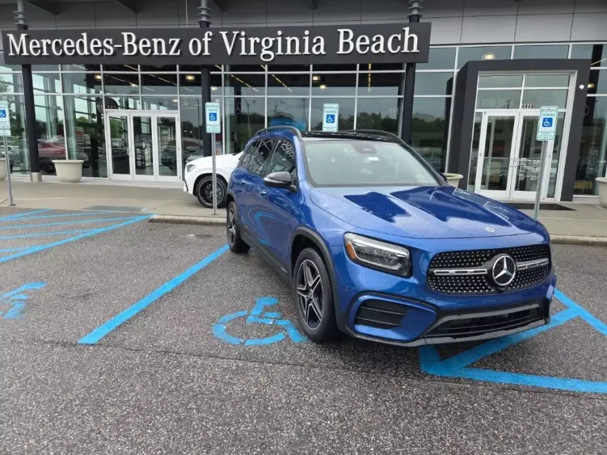 2024 Mercedes Benz GLB 250 photo 1