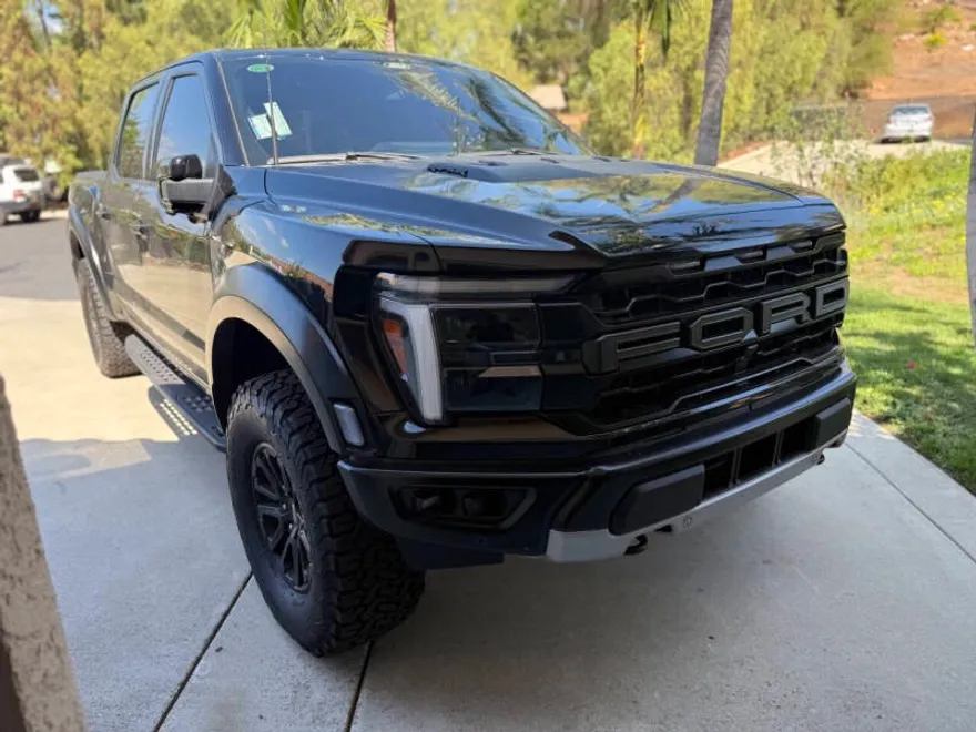 2025 Ford F-150 Raptor photo 1