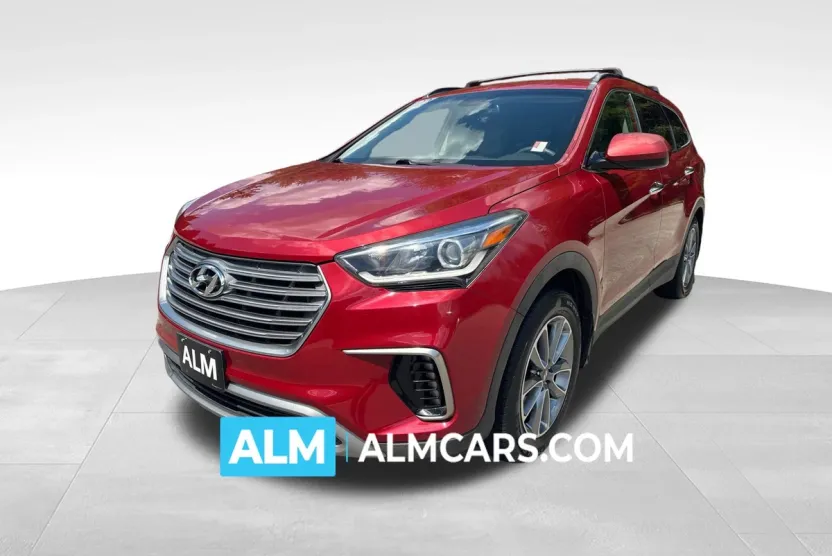 2017 Hyundai Santa Fe SE photo 1