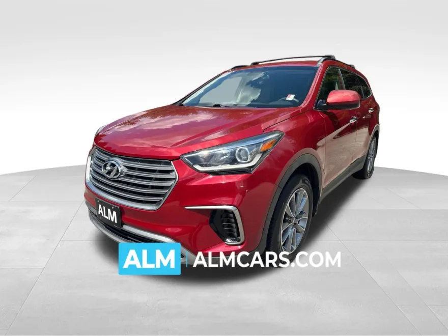 2017 Hyundai Santa Fe SE photo 1