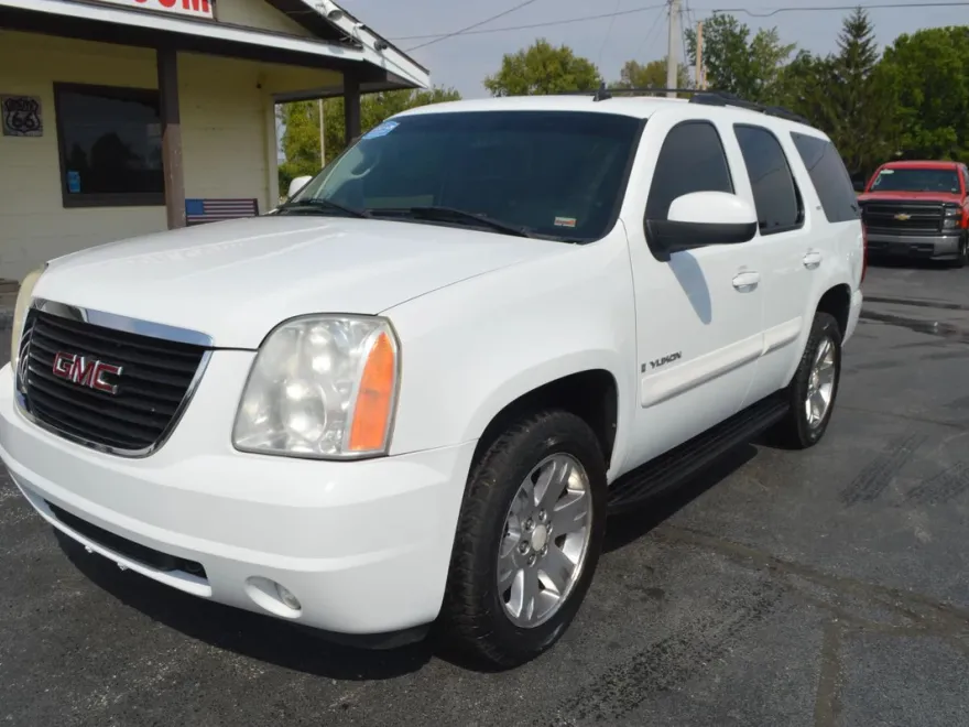 2008 Gmc Yukon SLT photo 1