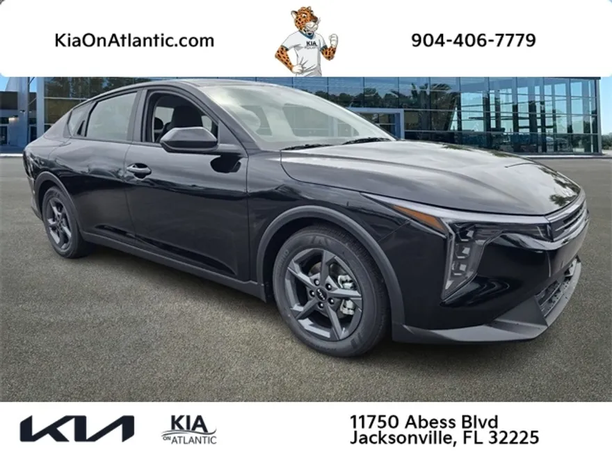 2025 Kia K4 LXS photo 1