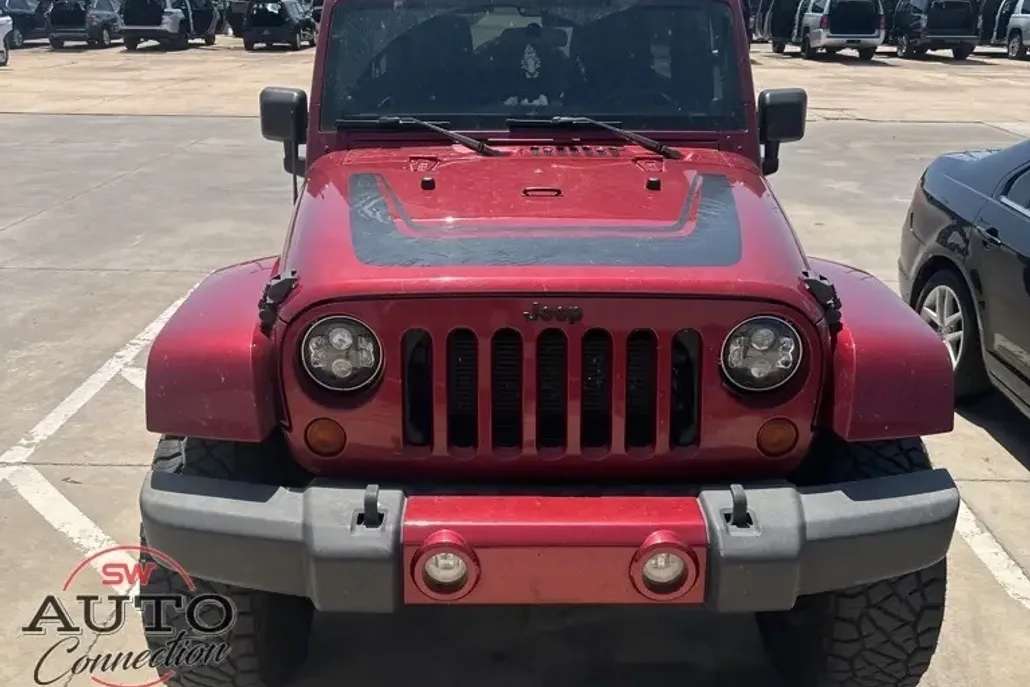 2012 Jeep Wrangler Unlimited Sahara Altitude photo 1