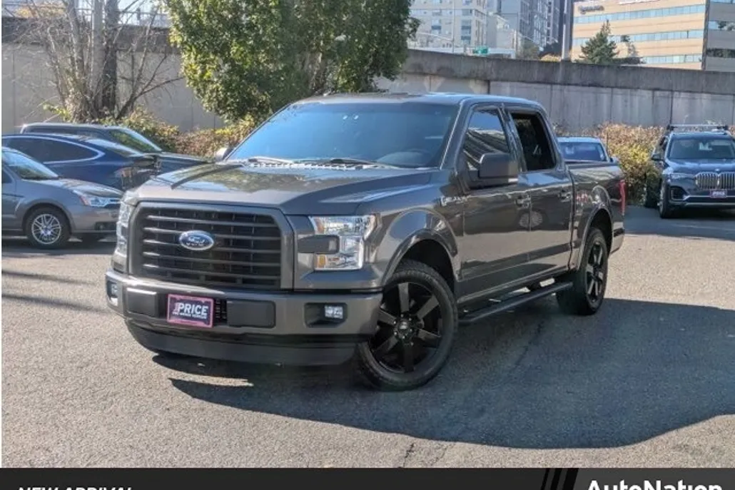 2015 Ford F-150 XLT photo 1