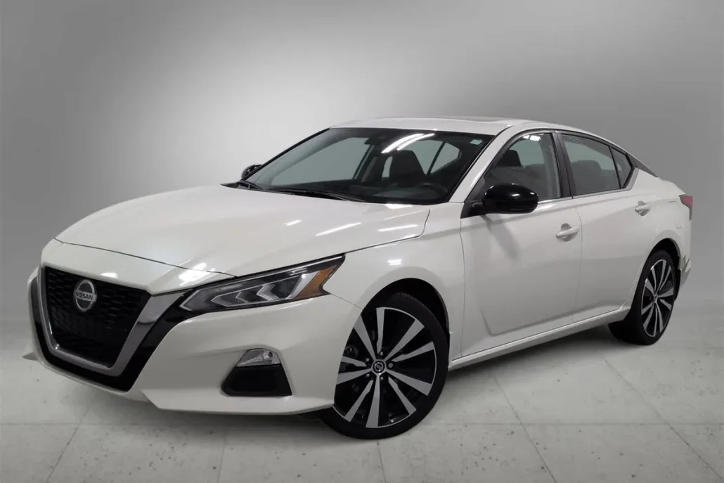 2021 Nissan Altima 2.5 SR photo 1