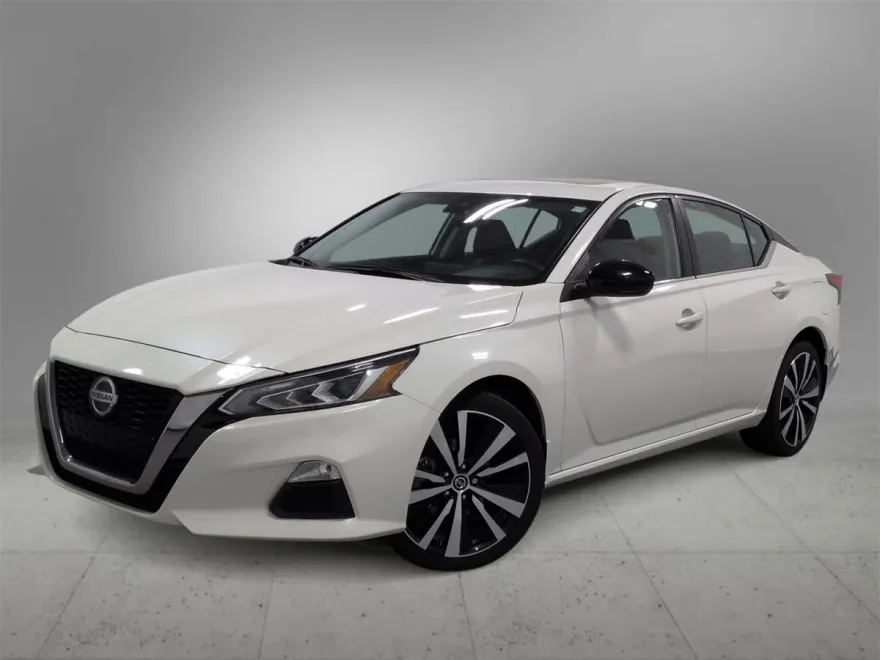 2021 Nissan Altima 2.5 SR photo 1