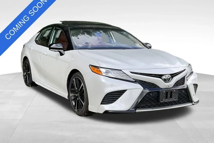 2020 Toyota Camry XSE V6 photo 1