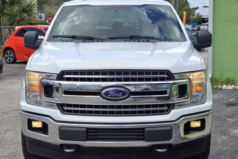 2018 Ford F-150 photo 1