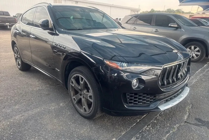 2018 Maserati Levante GranLusso photo 1