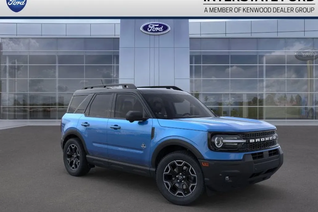 2025 Ford Bronco Sport Outer Banks photo 1