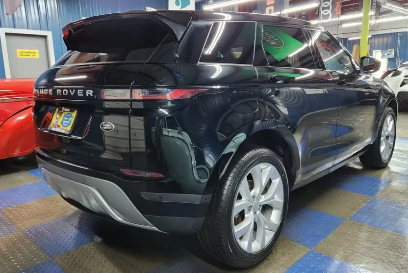 2020 Land Rover Range Rover Evoque SE photo 1
